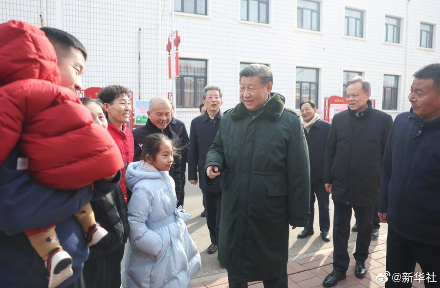 习近平春节前夕赴辽宁看望慰问基层干部群众