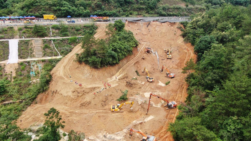 梅大高速塌方灾害涉灾路段工程建设和运营养护问题追责问责情况通报