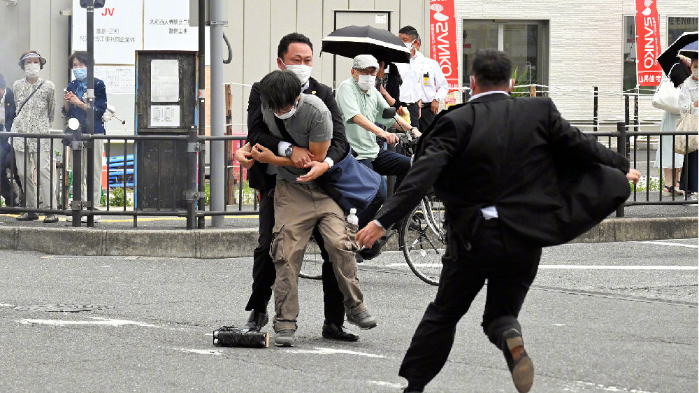 日媒：日本外相房屋曾遭不明女子闯入 “如有暗杀意图很危险”