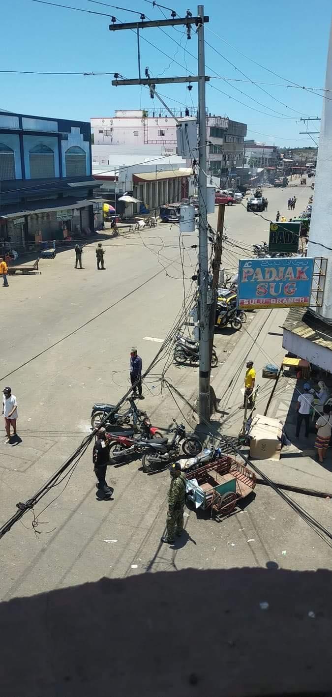 一美国军方承包飞机在菲律宾坠毁，造成4人死亡